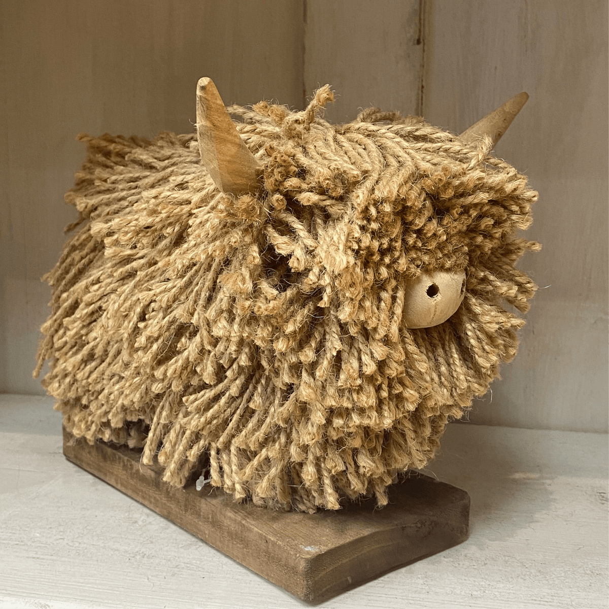 morag-teeny-highland-cow-jute-