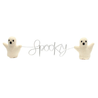 Amica spooky ghost felt decoration featuring three ghost figures with spooky expressions on a dark background.