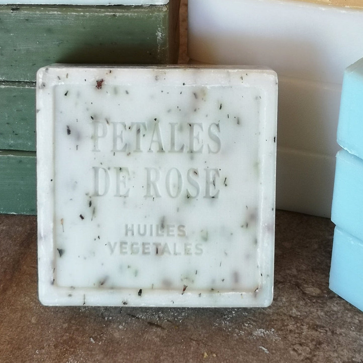 Savon de Marseille Petales Des Rose Soap 145g - Bumble Living